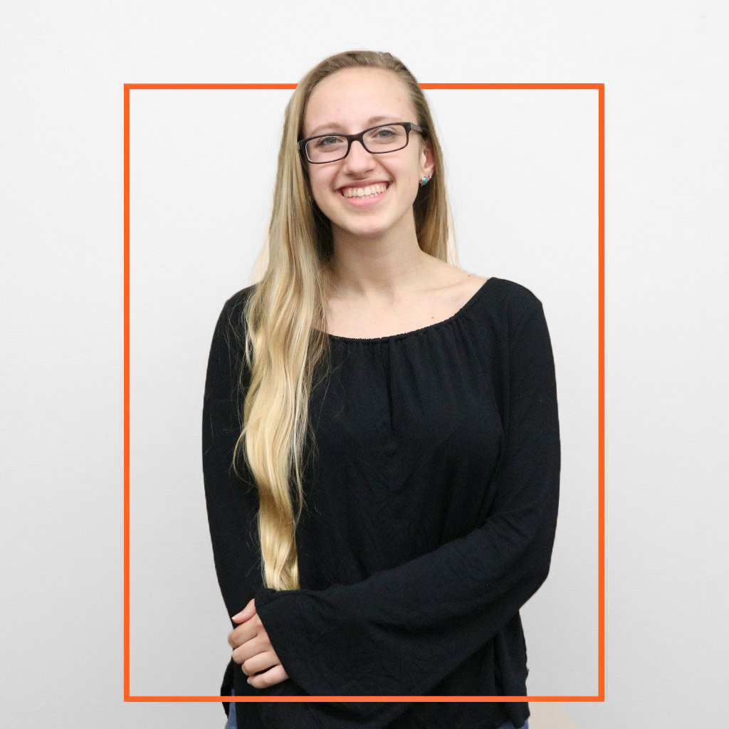 Becca Dingman Headshot
