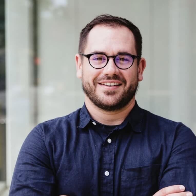 Headshot of Ryan Rich.