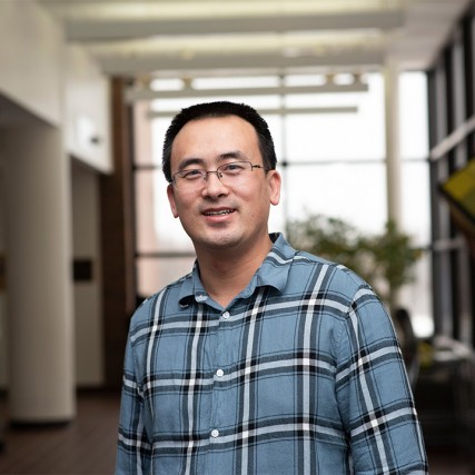 environmental portrait of Guoyu Lu.