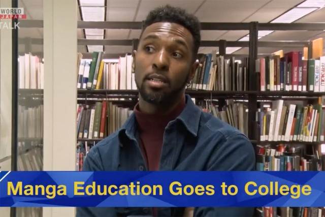 A man in a denim jacket and maroon turtleneck speaks in front of bookshelves filled with manga and academic books. A news banner at the bottom reads 'Manga Education Goes to College.'