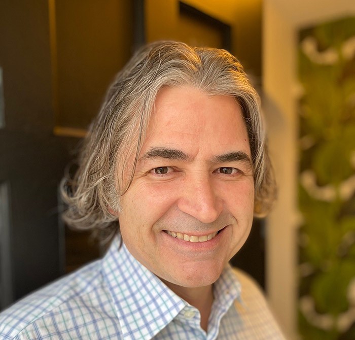 Xavier M. Arana Headshot