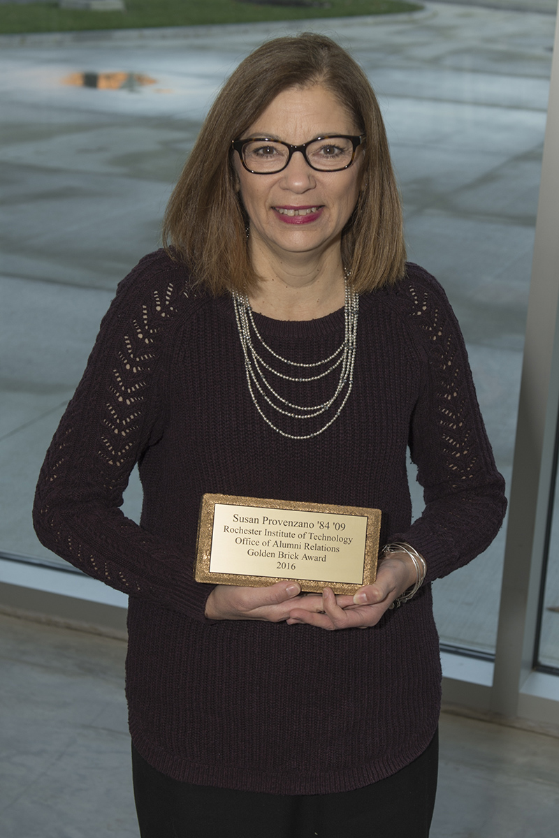 Sue Provenzano Headshot