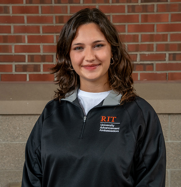 Ana Paolini Carrano Headshot