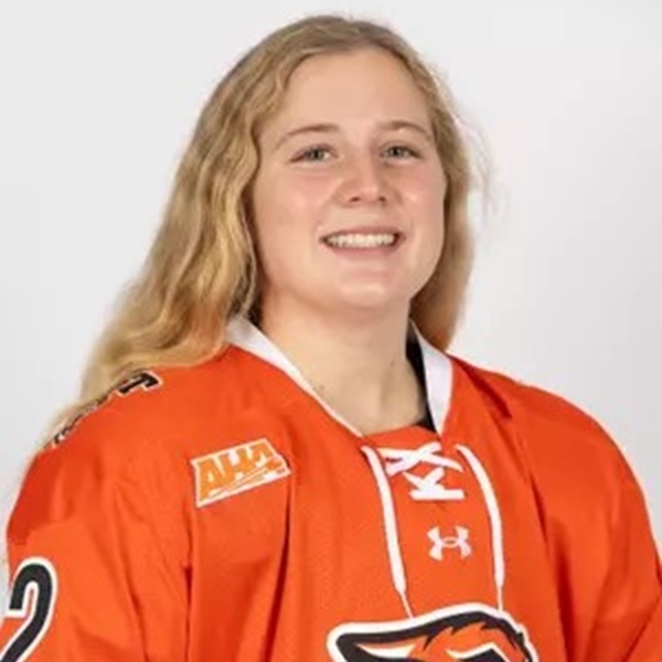 Emma Pickering Headshot