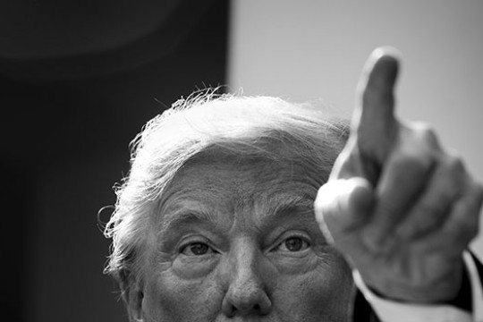 President Trump pointing to a reporter.