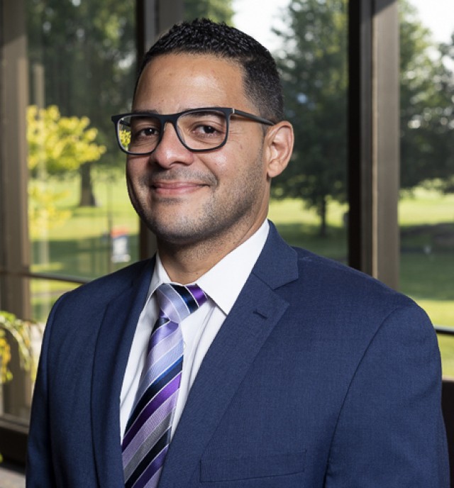 Dr. Wilfredo Alvarez ’02