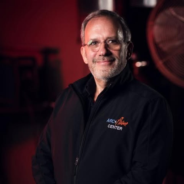 Mike Krupnicki MBA ’99 (SCB)