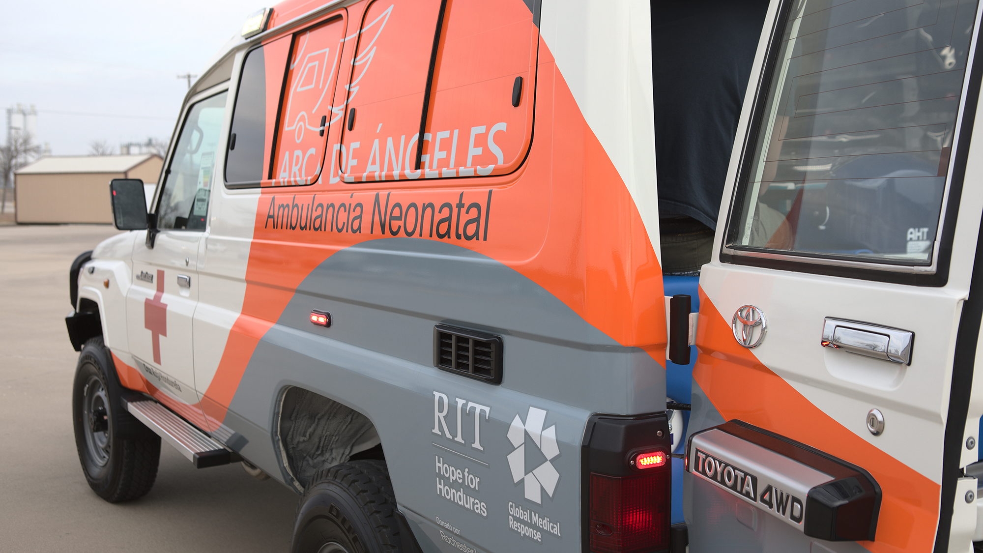 A neonatal ambulance that can handle the tough terrain of Honduras.