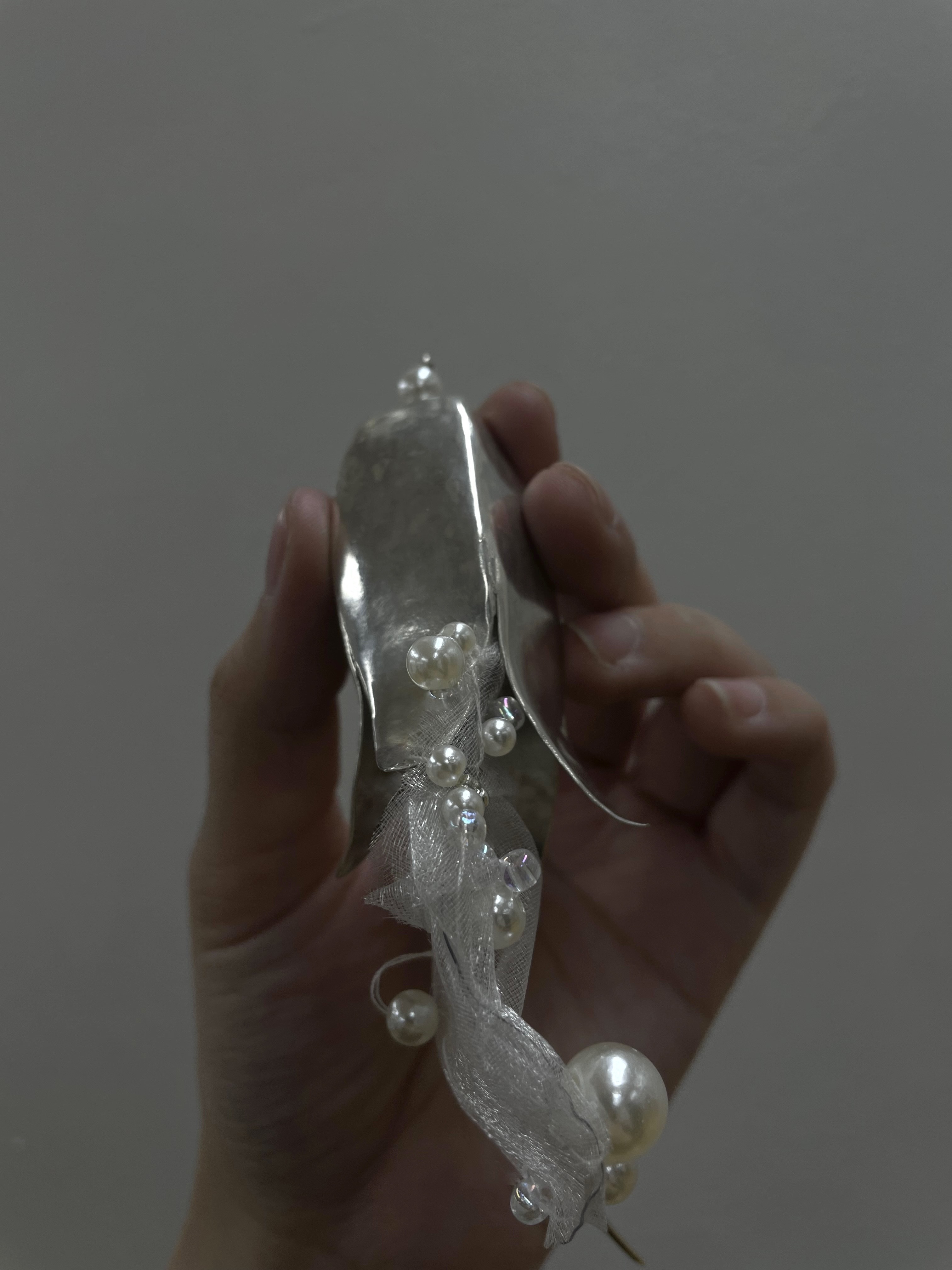 A jewelry piece that resembles a flower.