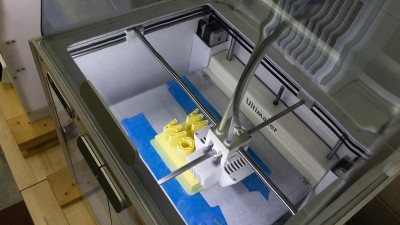 An above view of a 3D printer in action.