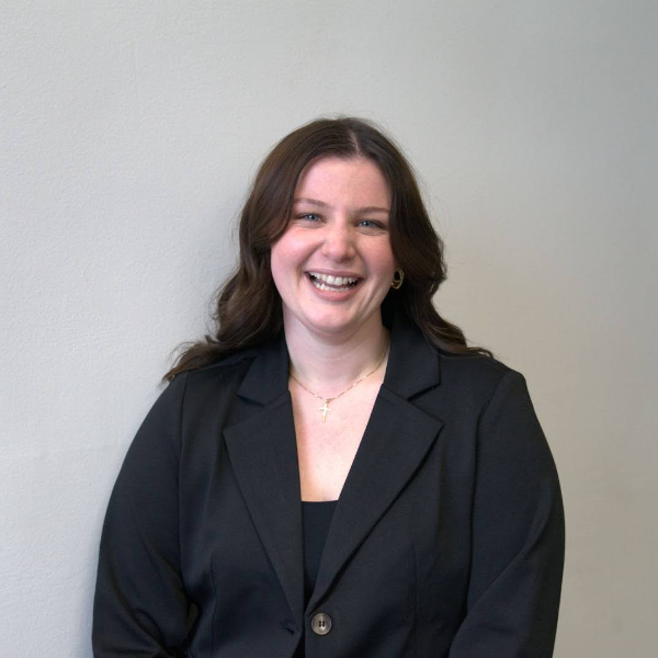 Annalise Baker  Headshot