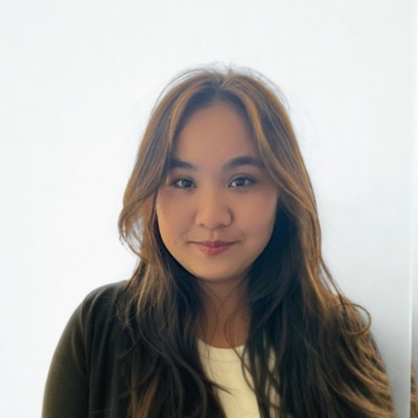 Sophia Yu Headshot