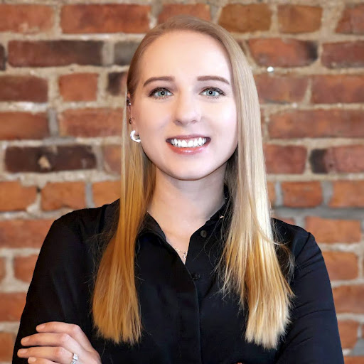 Becky Yaeger headshot