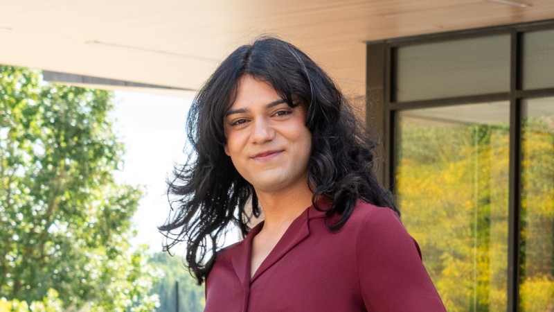 Konnie Niaz Headshot