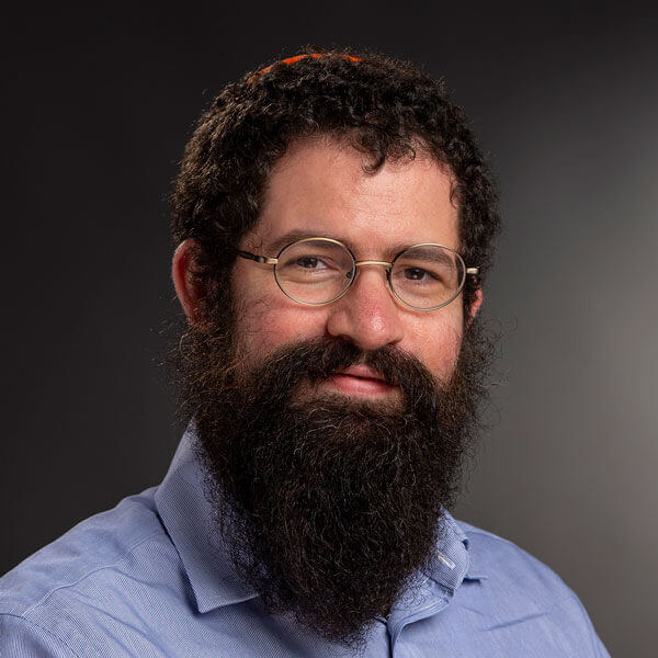 Headshot of Rabbi Yossef Cohen.