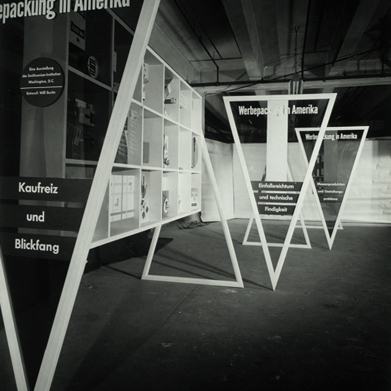 Photograph.  Overview of Werbepackung in Amerika exhibit, 1950s.  Designed by Burtin for United States Information Agency.  Photographer: Ezra Stoller © Esto