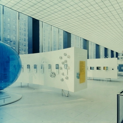 Photograph. Overview of The Atom in Action exhibit. Designed for Union Carbide Corporation, c.1961. Photographer: Ezra Stoller © Esto.