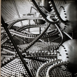 Spread, pp. 13-14. Visual Aspects of Science exhibit booklet. Designed by Burtin, 1962.