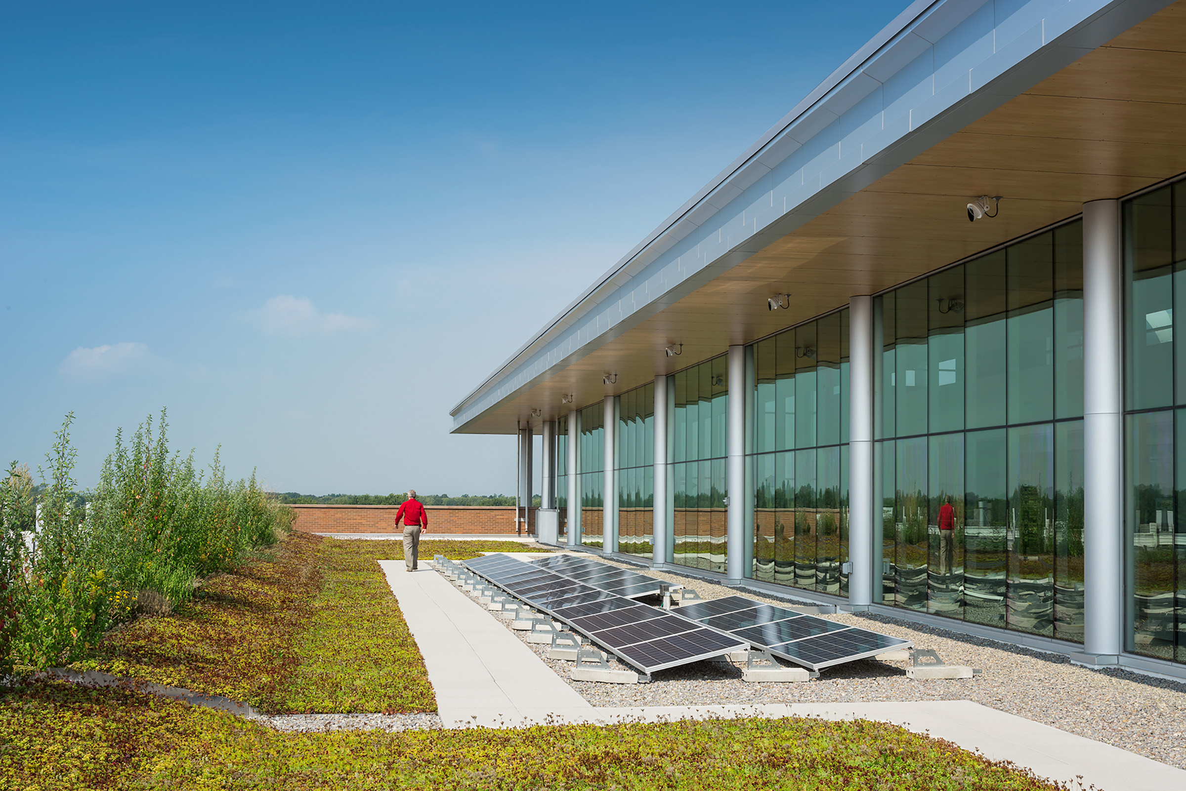 Golisano Institute of Sustainability rooftop solar panels