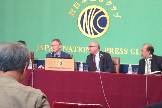 Dr. Nasr presenting at the UNEP