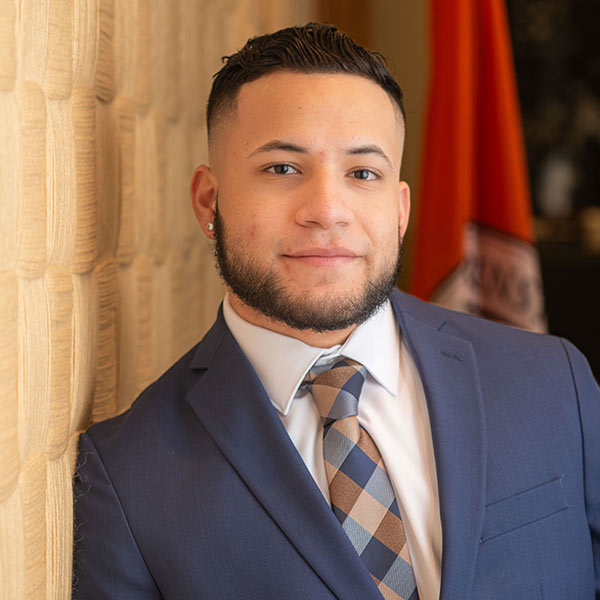 Isaac Vasquez Headshot