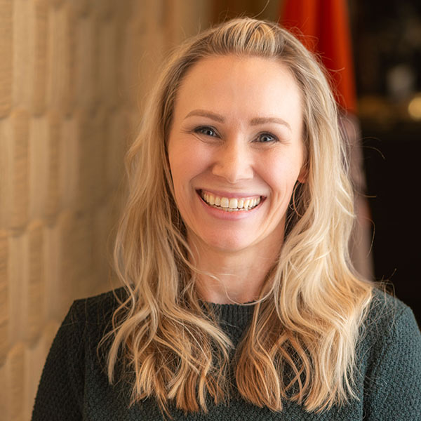 Rebecca Wilson Headshot