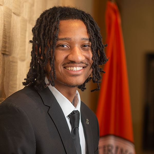 Sedrick Thomas Headshot