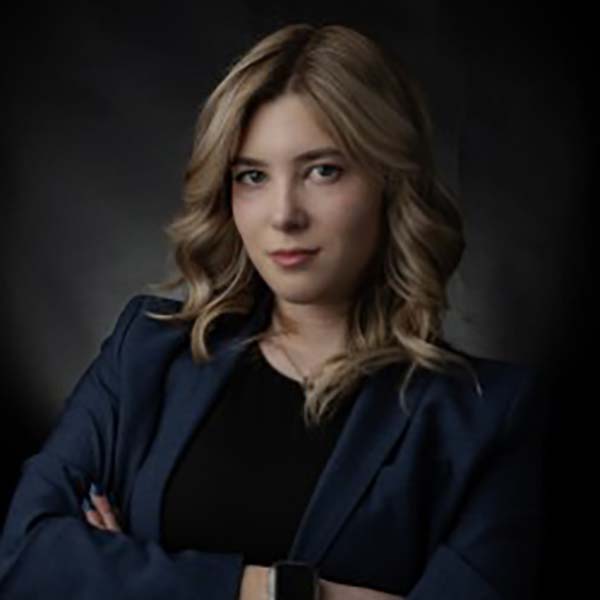 Natali Belusic Headshot
