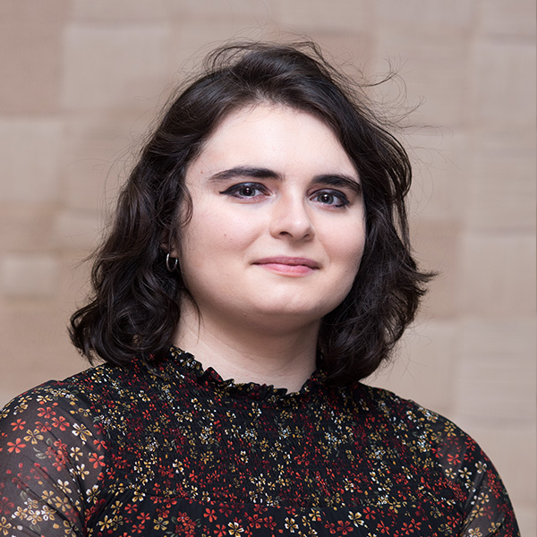 Elizabeth Dettmann Headshot
