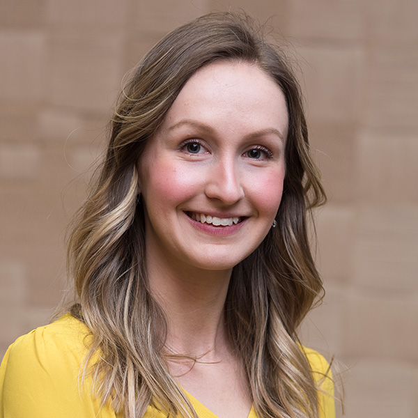 Madeline Gibbs Headshot
