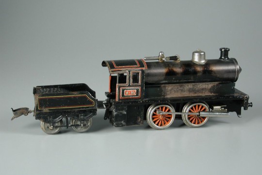 toy train from the early 1900s.
