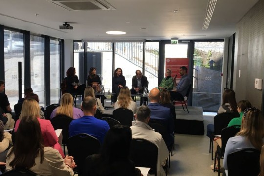 Domagoj Nikolić moderating a panel discussion at the Jobs in Tourism Fair