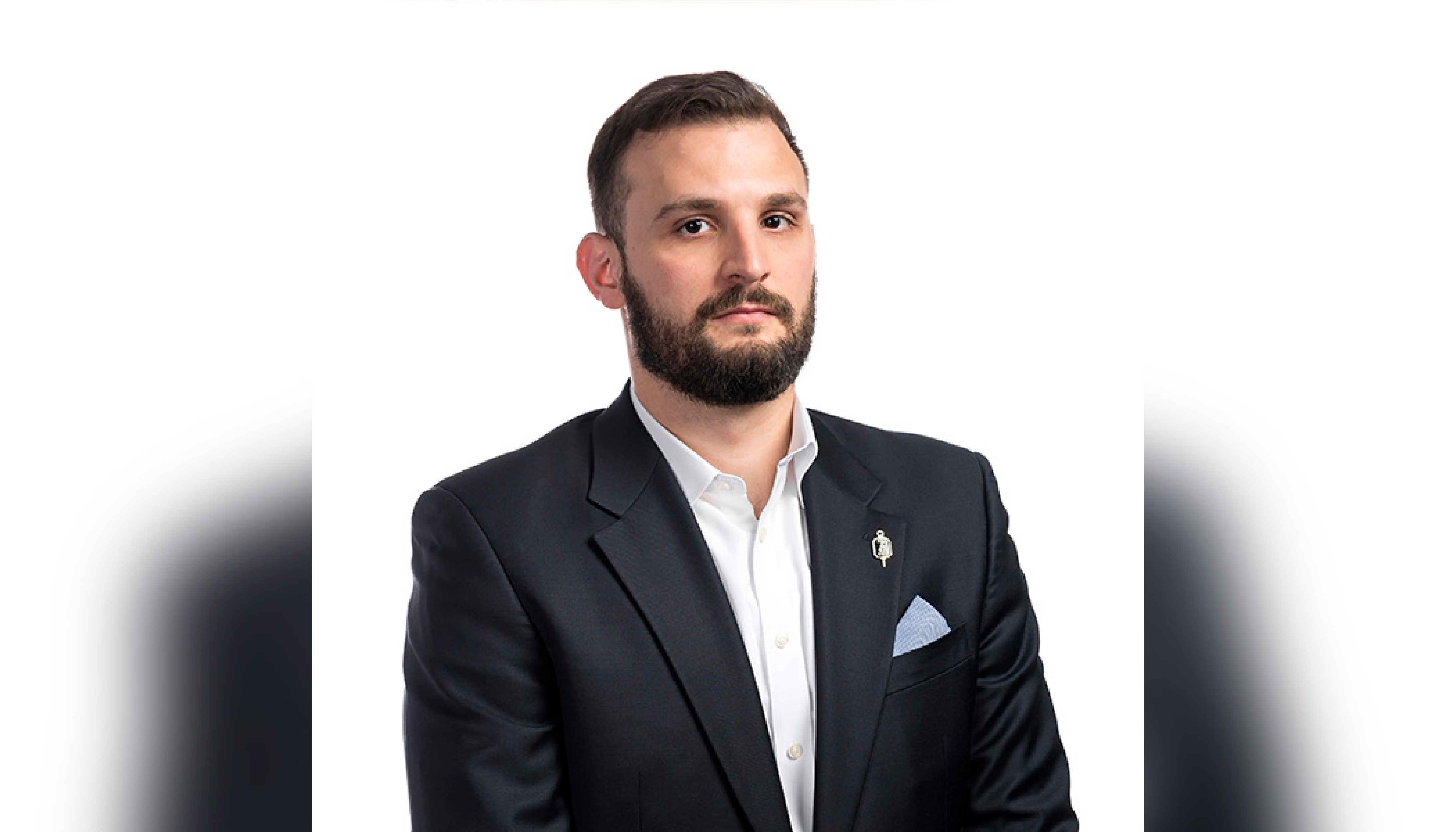 Robert Maxwell Headshot