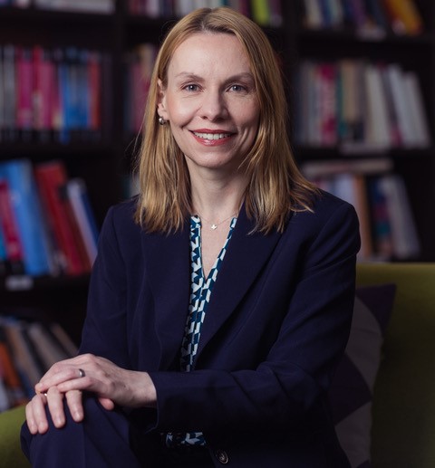 Elizabeth Kiehner Headshot
