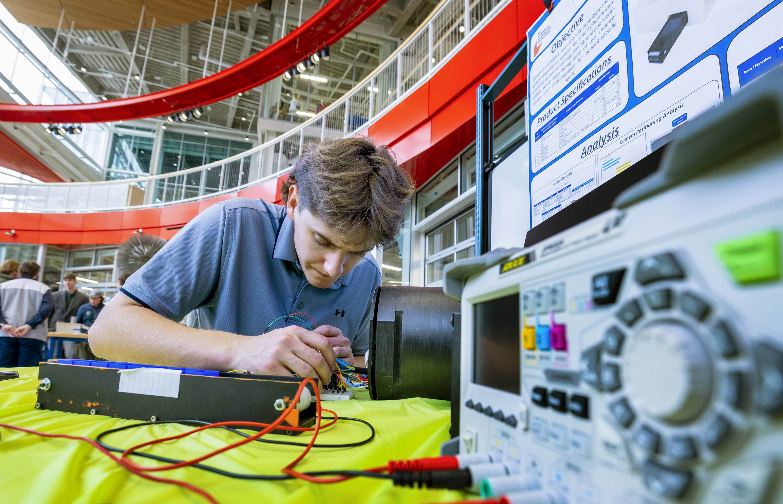 college of engineering technology student electrical and computer engineering in shed at rit