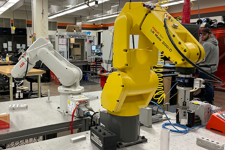 Robot arms in an engineering lab.