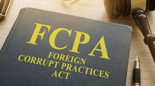 fcpa foreign corrupt practices act book with gavel