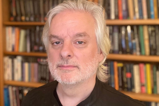 portrait of philosopher David Chalmers.