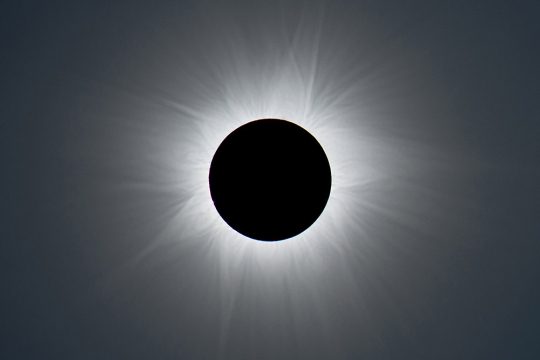 the sun is shown in a total eclipse.