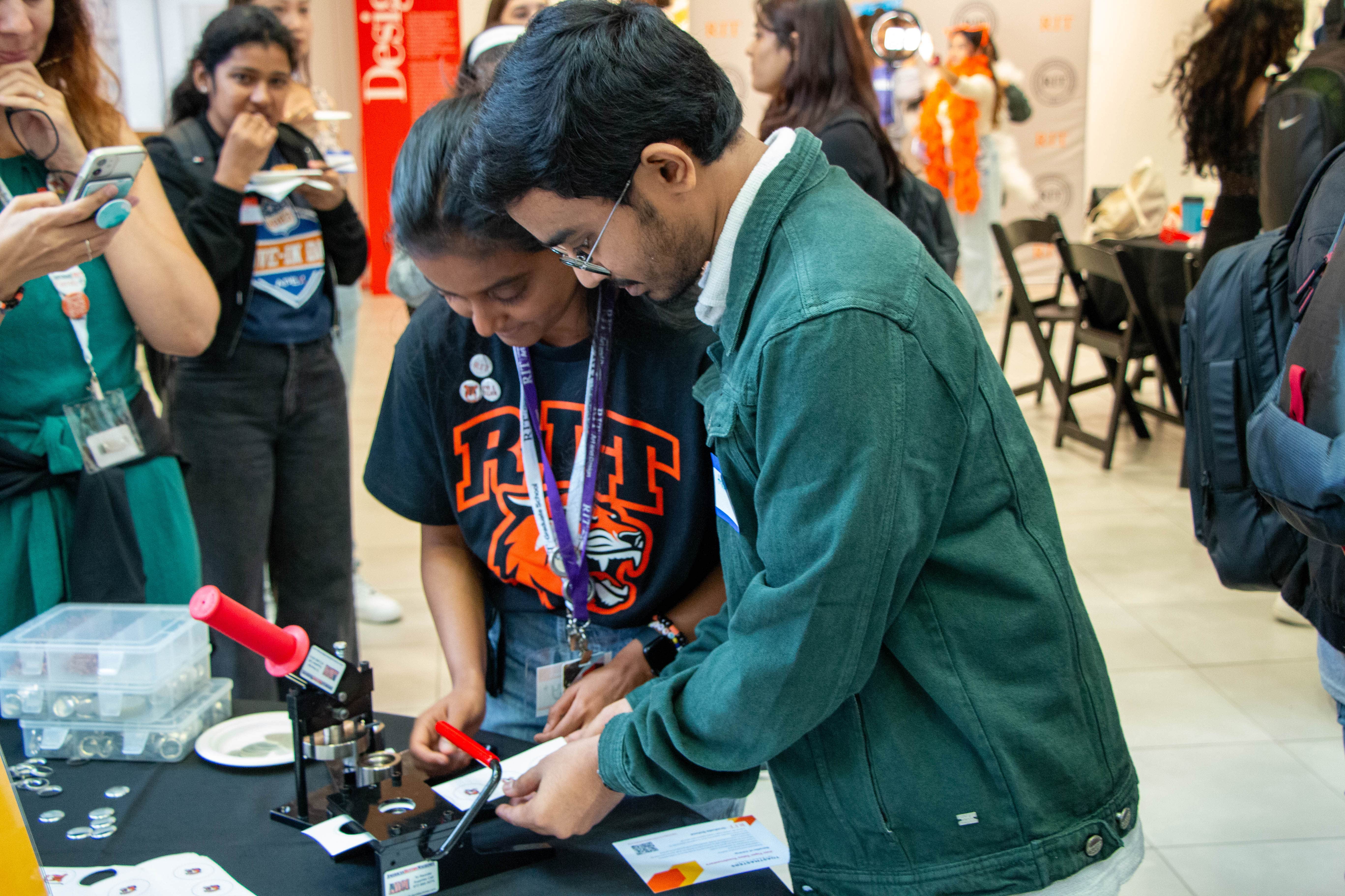 students make buttons