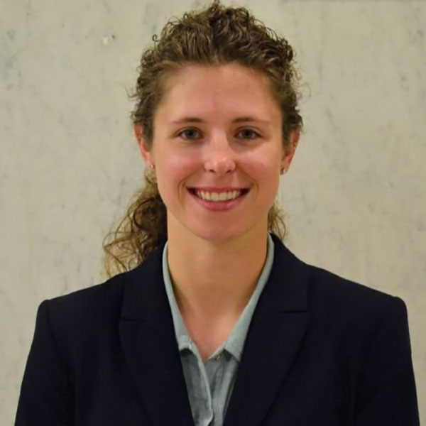 Rebecca Zill headshot