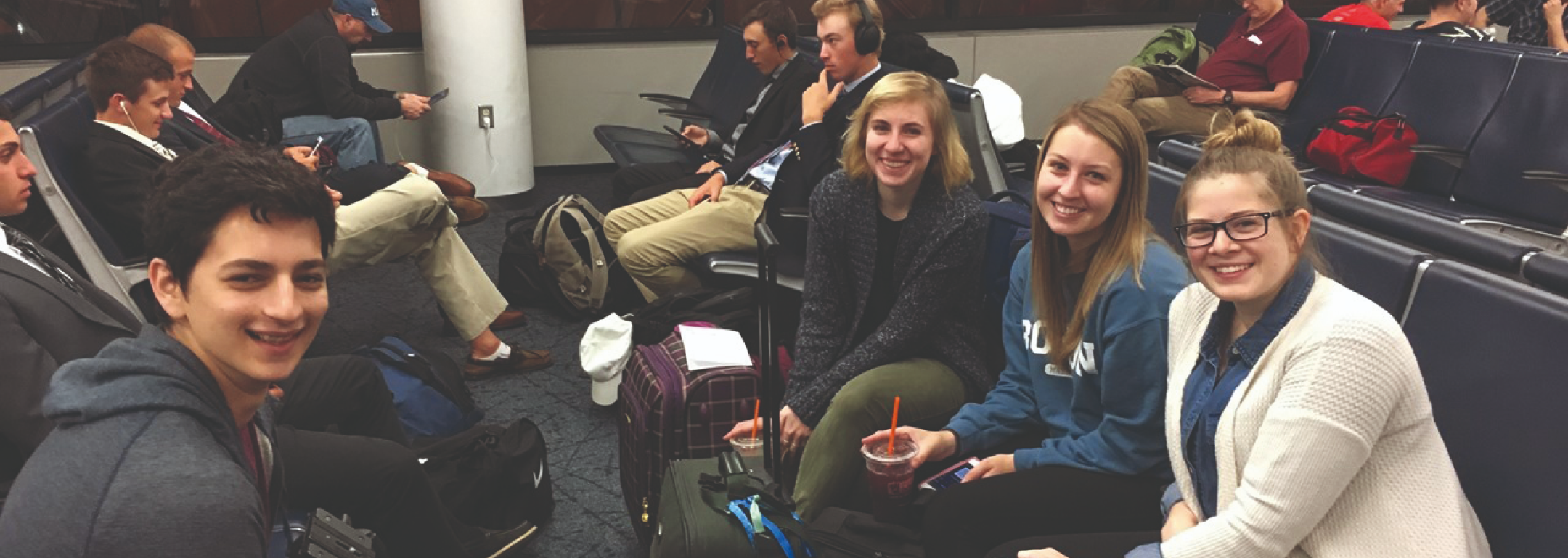 Honduras Research Trip 2017 students at airport