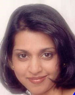 Portrait of Aparna Varde.
