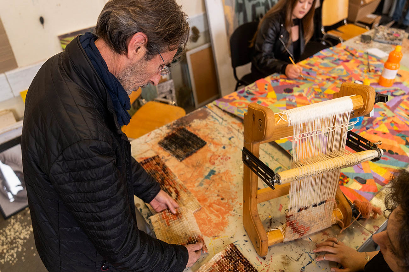 picture of art class