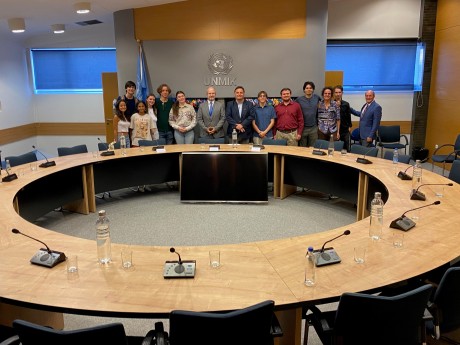 photo of students during summer program at the unmik offices