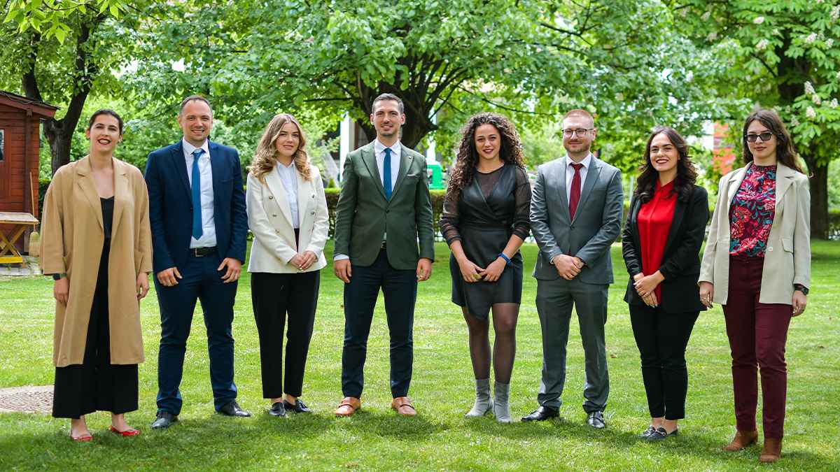 photo of Alumni Association Board