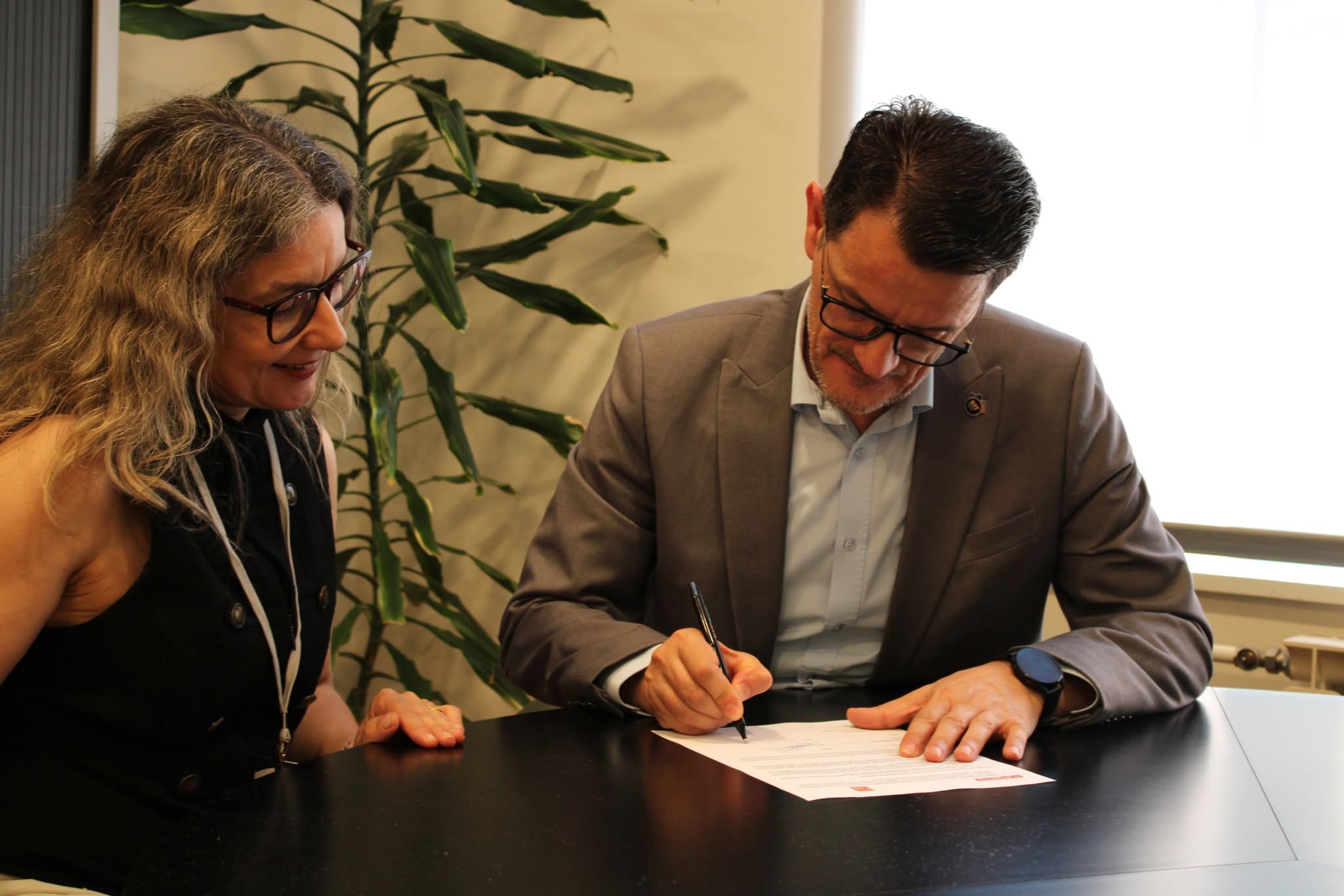 signing MoU between RIT kosovo and porto university