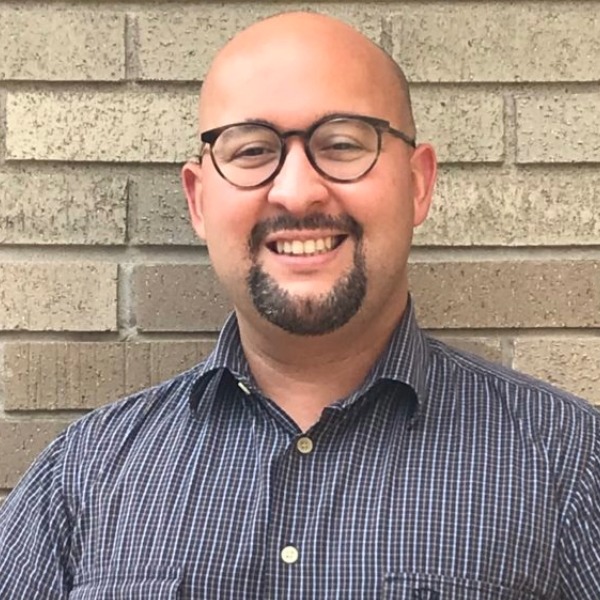 Headshot of Omar Aponte class of 2008