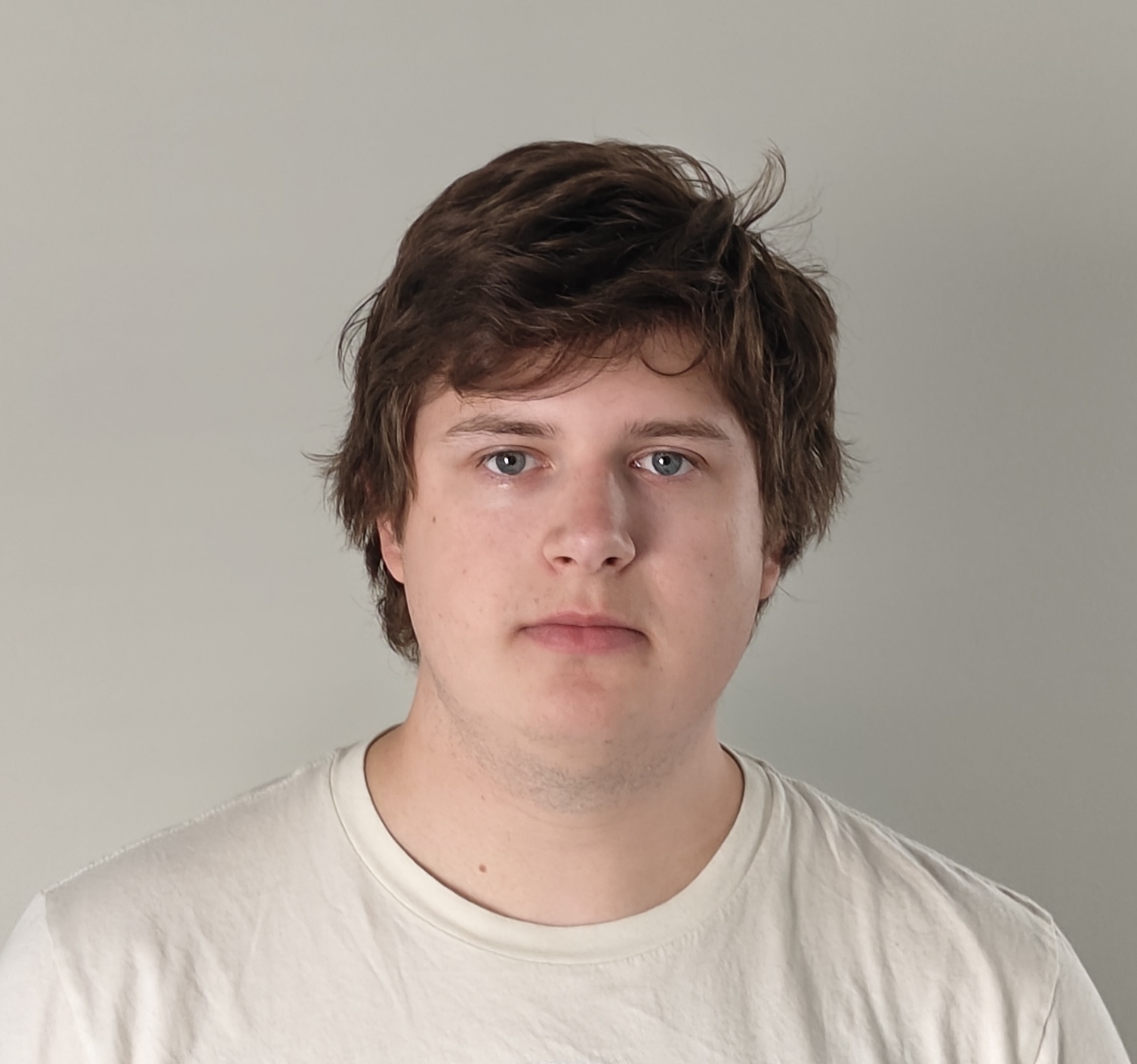 Evan Perotti headshot