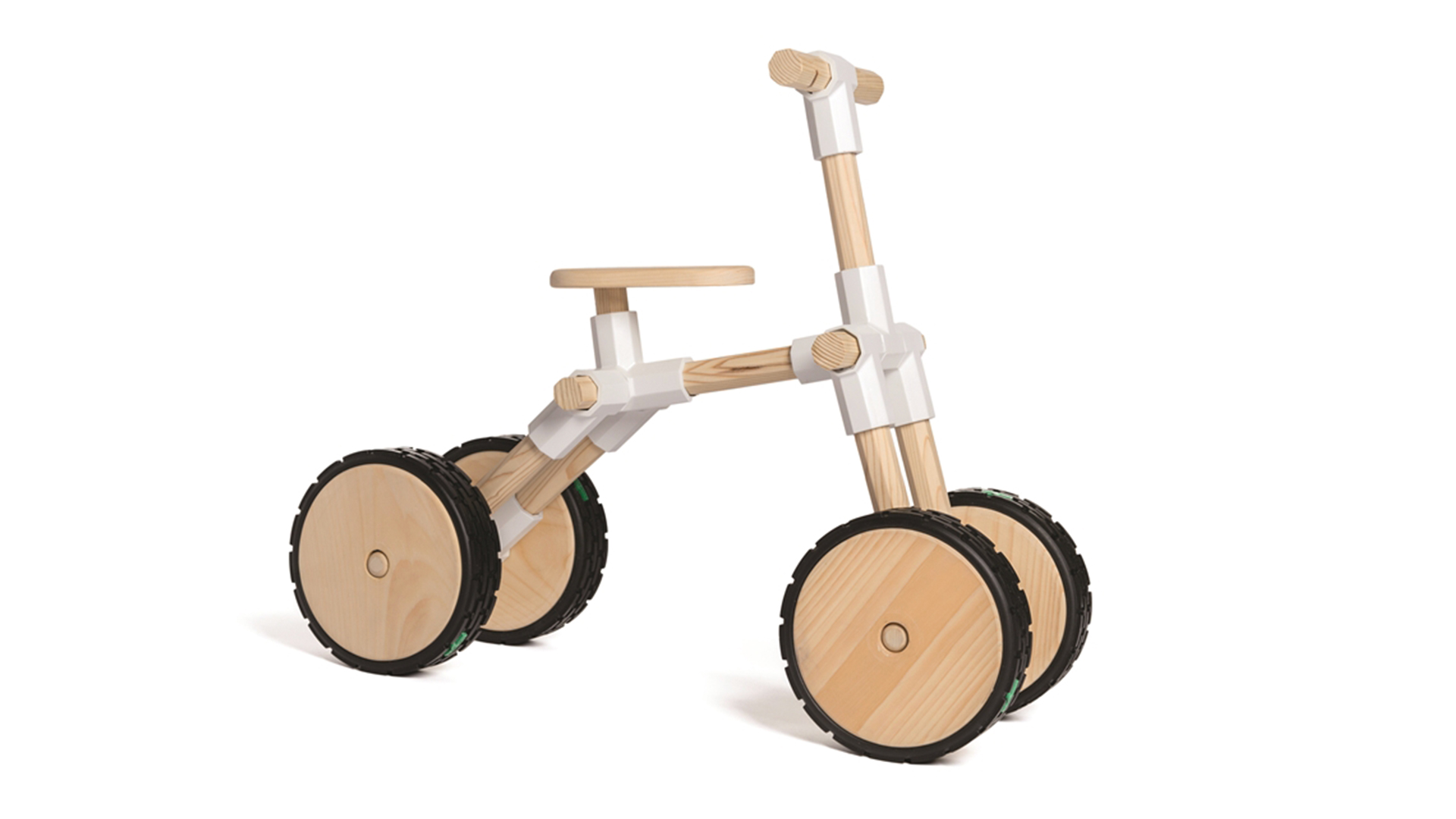 Possible configuration of pieces using 4 wheels 